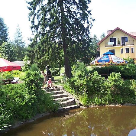 Вилла Gosciniec Nad Stawem Щитно Экстерьер фото