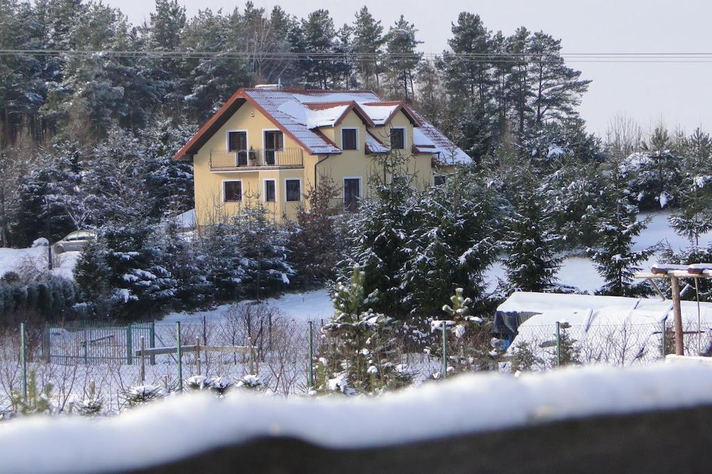 Вилла Gosciniec Nad Stawem Щитно Экстерьер фото