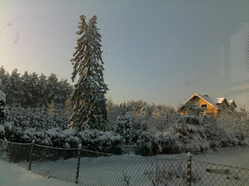 Вилла Gosciniec Nad Stawem Щитно Экстерьер фото